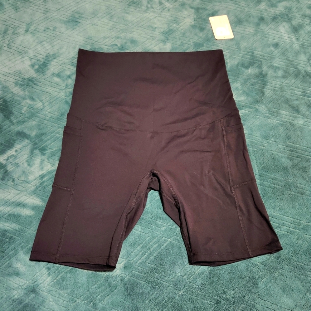 Poshdivah shorts leggins